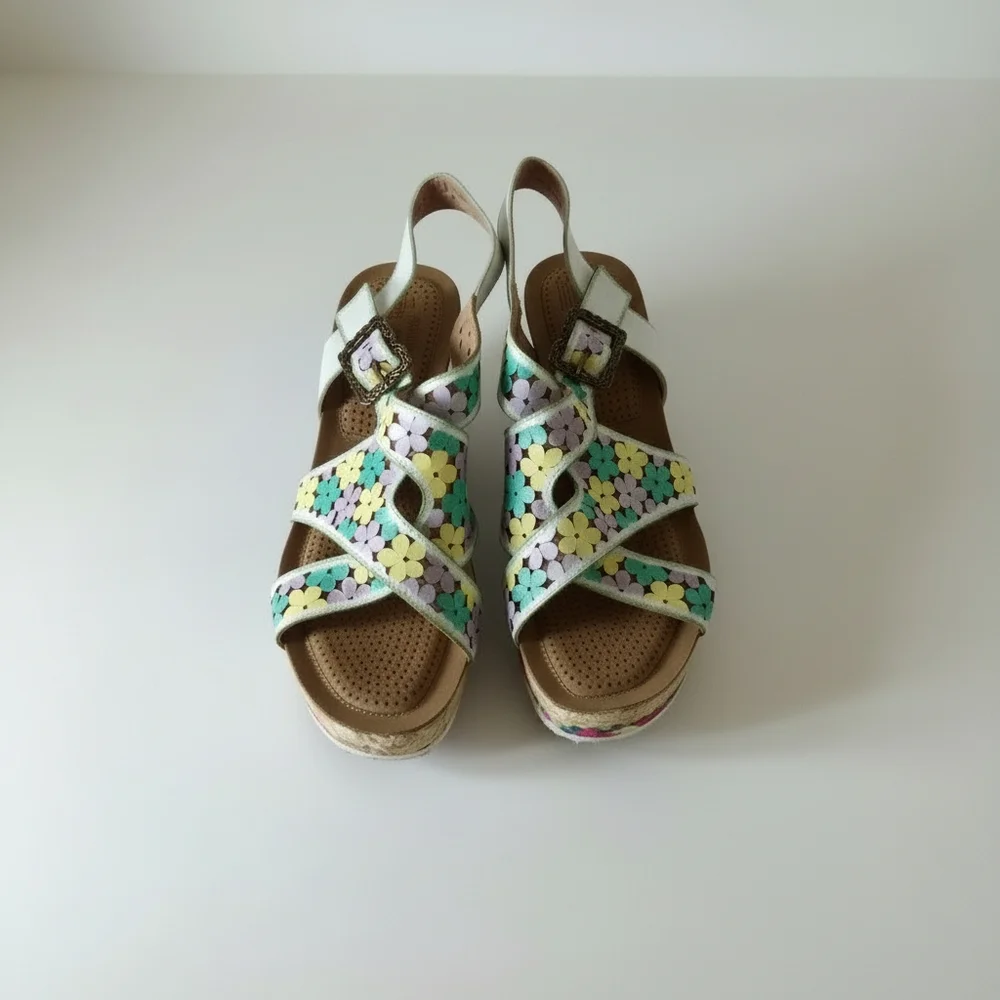 L'artiste Floral Platform Sandals with Buckle Size 41